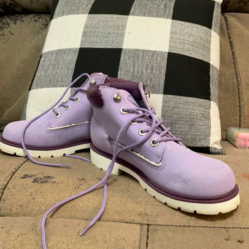 purple lugz!